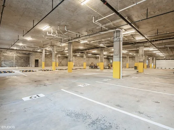 425 3rd Street image 29 of 31