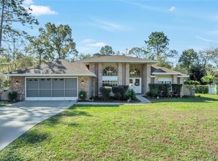 4 Gourds Ct E, Homosassa, FL 34446