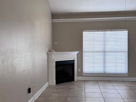4th image of 6132 Rachelle Dr
