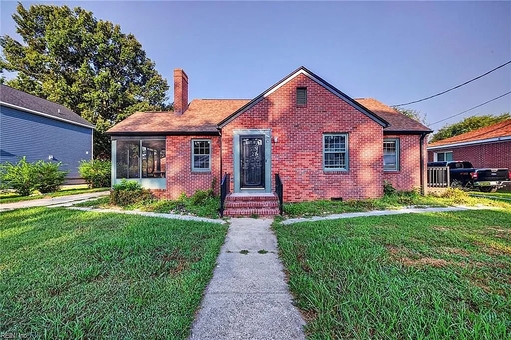 5 bed, 2.5 bath, 2900 sqft, $2,650 — Photo 1