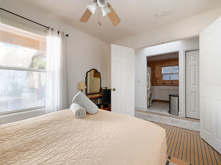 3838 Kettner Blvd — Photo 14
