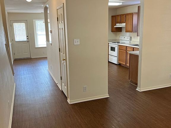 3rd image of 9734 Girth Ln