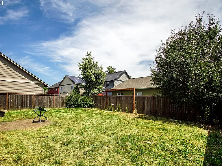 568 Donna Dr — Photo 28