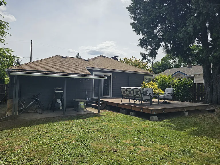 825 N Baldwin St — Photo 36