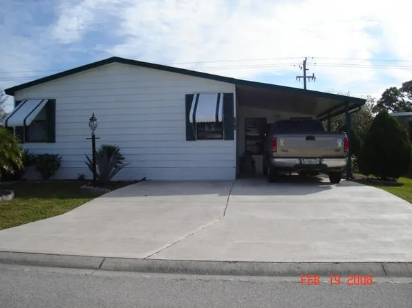 293 Papaya Cir, Barefoot Bay, FL 32976