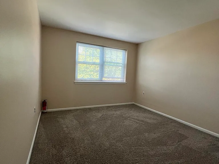 10106 Calera Rd #3 — Photo 6