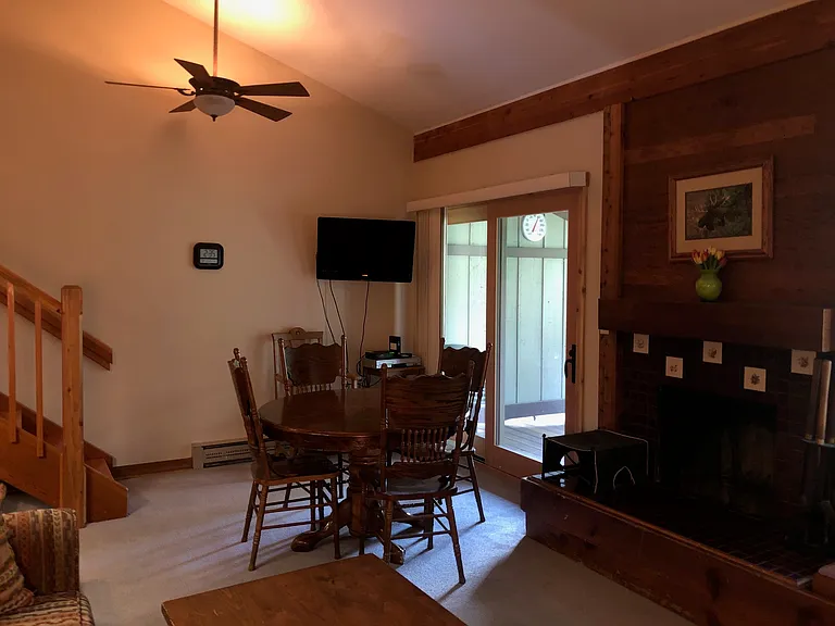 3865 S Lake Creek Drive Hawthorne #223-1 — Photo 4