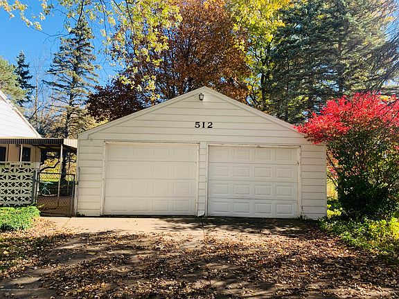 2nd image of 512 Harriet Ave