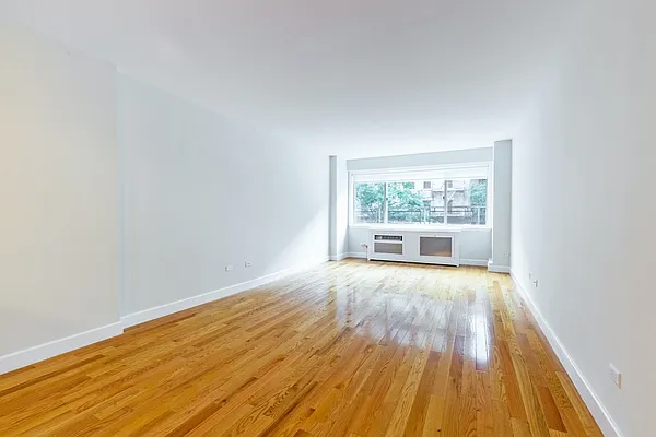 Rented by Stonehenge NYC LLC | media 3