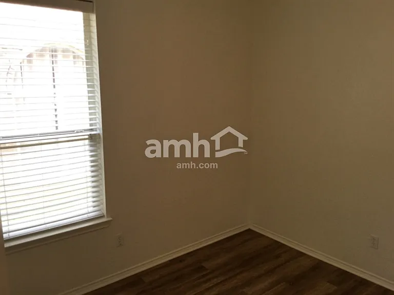 1506 Cheyenne Trl — Photo 12