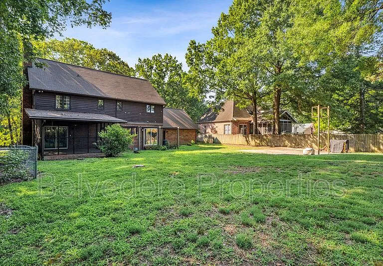 4103 Oak Hollow Dr — Photo 43