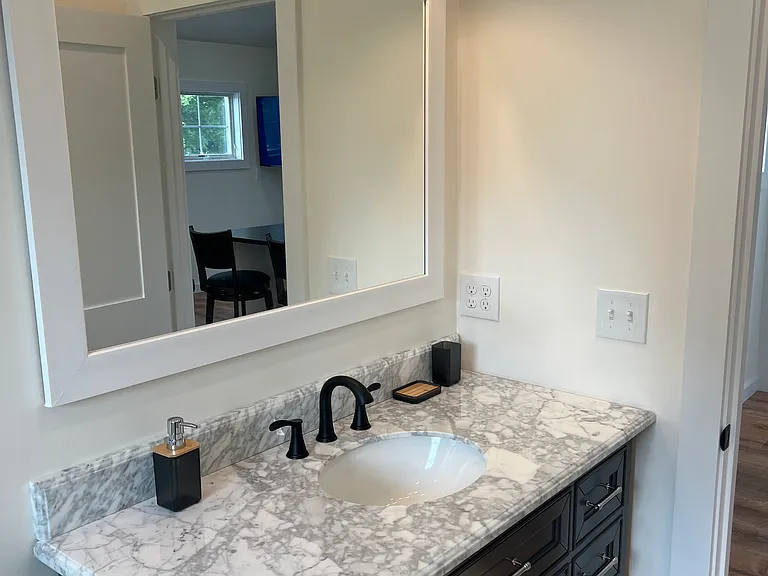21 Murphy Cir #B — Photo 12
