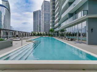 77 SE 5th St #26, Miami, FL 33131