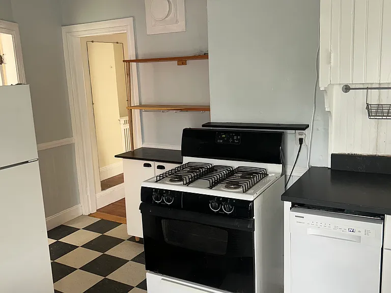 177 Ivy St #2 — Photo 7