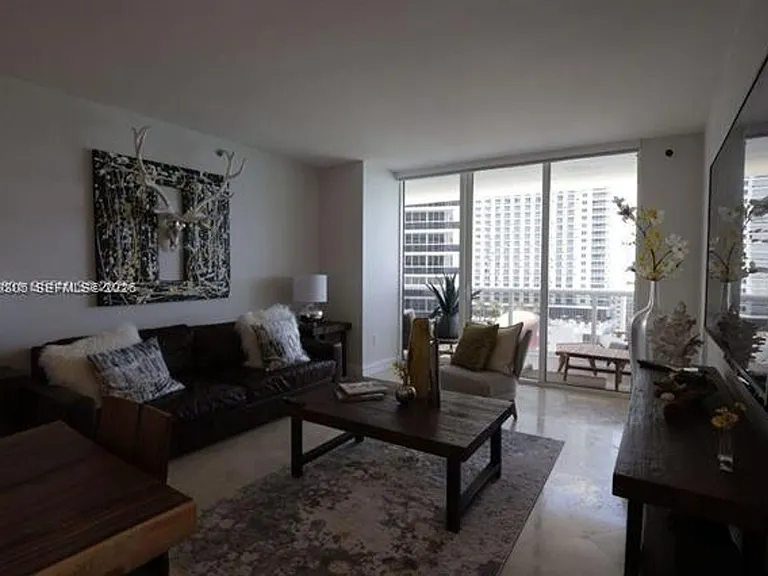 1830 S Ocean Dr #2011 — Photo 10