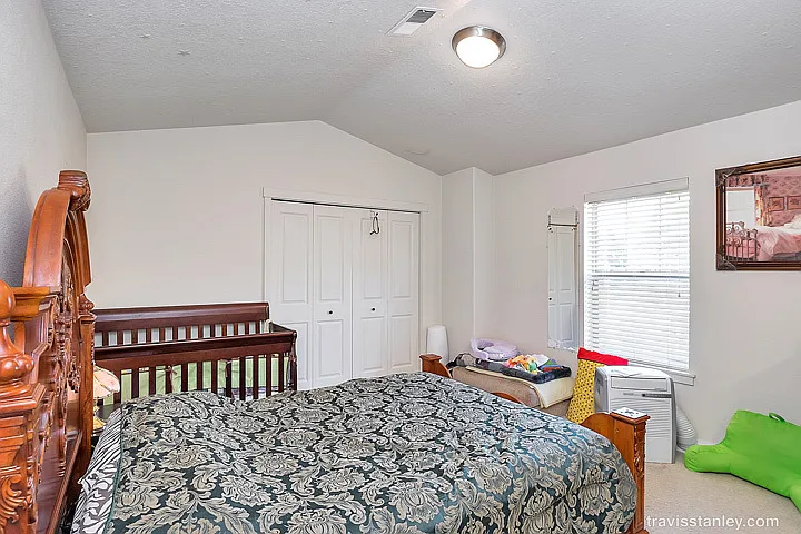 8836 NE Brentford Way — Photo 8