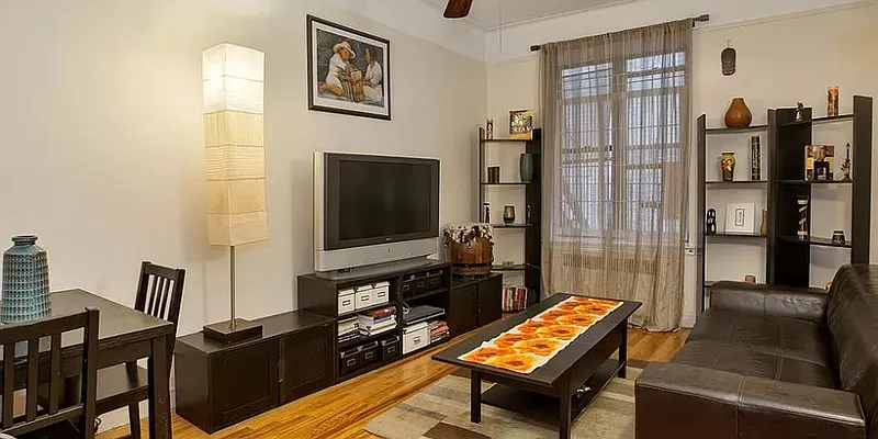 Rented by Compass | media 2