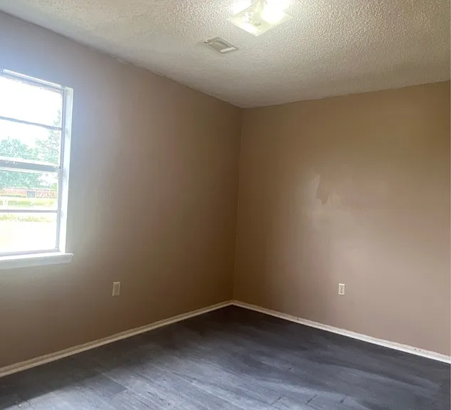 310 Carriage Ln #A — Photo 6