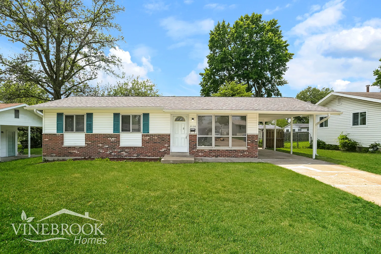 2120 David Dr photo 1