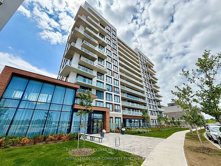 2 David Eyer Rd #421 — Photo 2