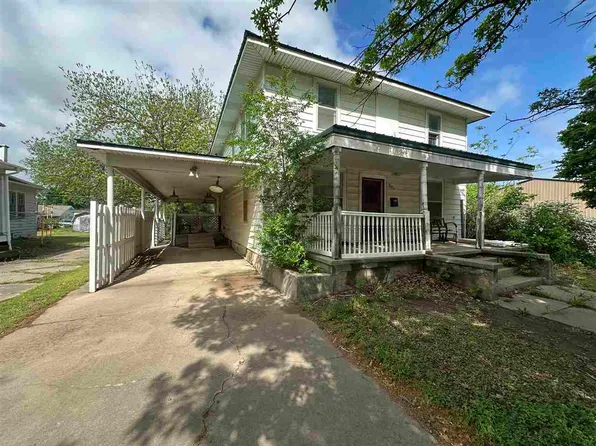 201 S Maple Ave, Newkirk, OK 74647