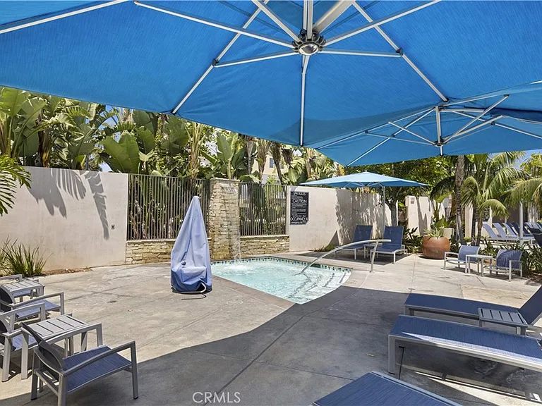 2510 Rivington — Photo 36
