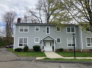93 Carriage Path S, Milford, CT 06460