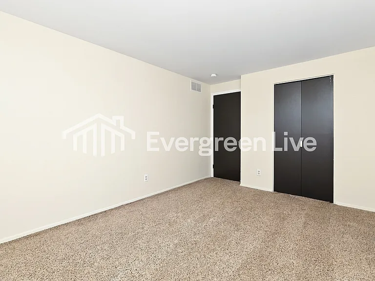 7797 Mount Hood Dr — Photo 9