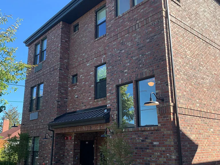 6940 N Greenwich Ave #7 — Photo 1