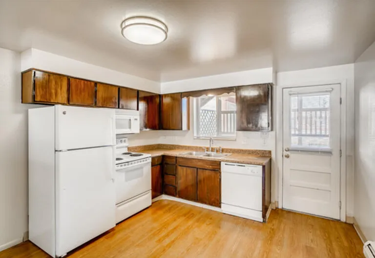 290 S Hoyt St #4 — Photo 5