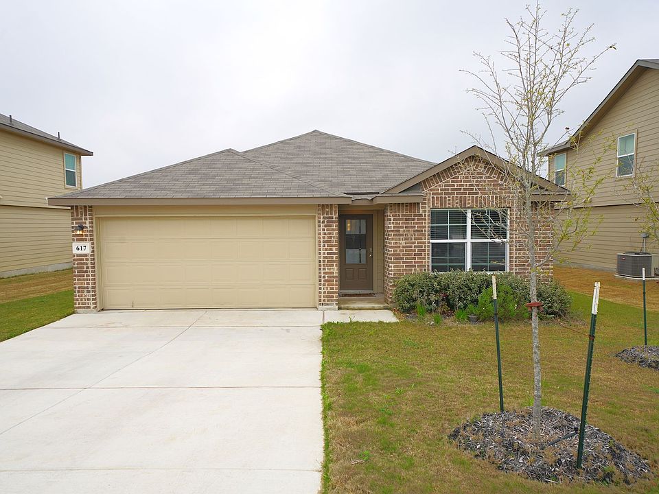 1st image of 617 Cypress Poin