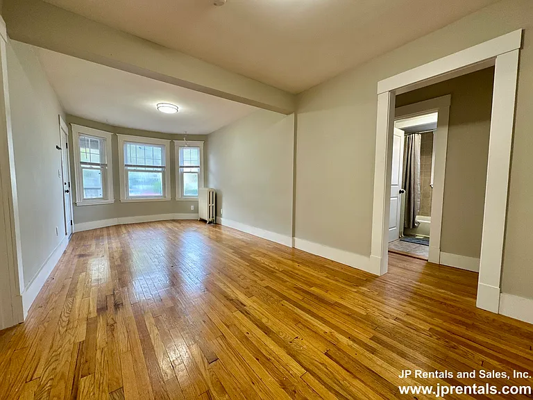 4094 Washington St #1L — Photo 7