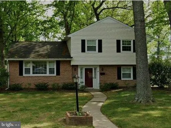 521 Laurel Ave, Fredericksburg, VA 22408
