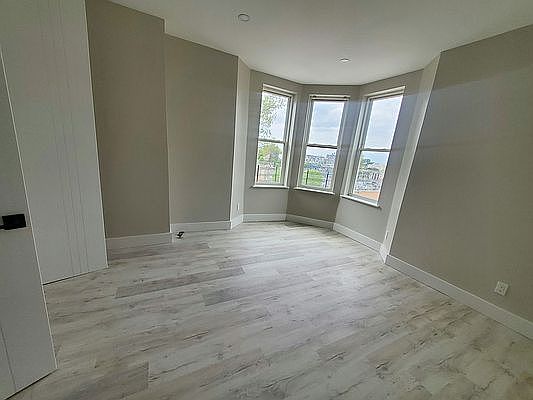 1st image of 739 6th Ave #4C