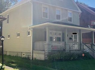 10538 Elmarge Rd, Cleveland, OH 44105