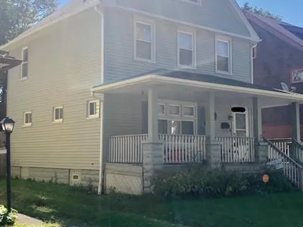 10538 Elmarge Rd, Cleveland, OH 44105