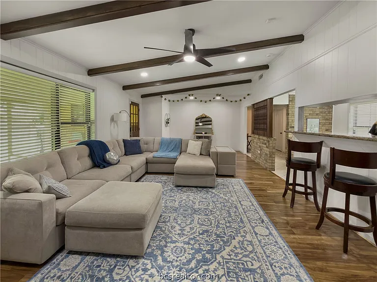 2525 Willow Bend Dr — Photo 8