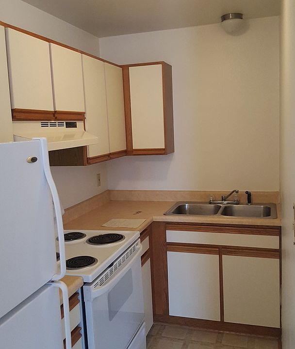 Grand Port 465473 W Grand Ave Port Washington WI Zillow