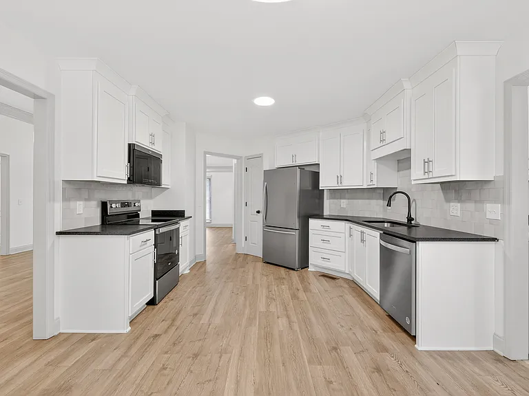 1015 Brinkley Rd — Photo 38
