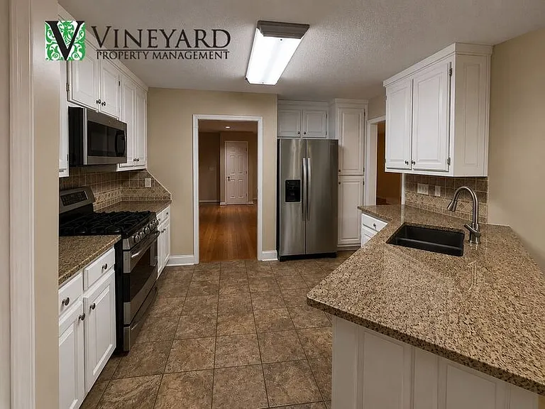 2443 Doubletree Dr NW — Photo 7