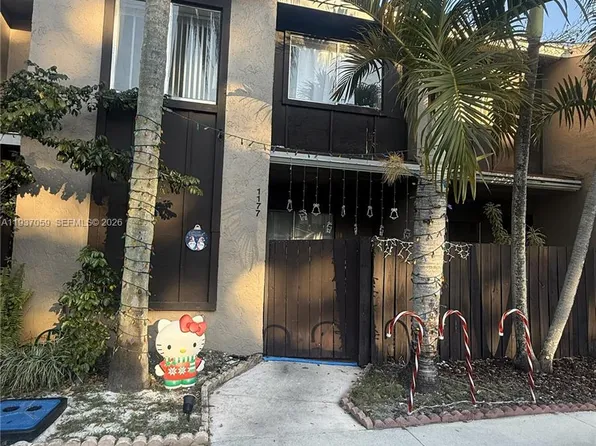 1177 Sussex Dr, North Lauderdale, FL 33068