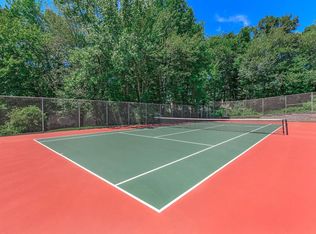 686 Mix Ave #11, Hamden, CT 06514