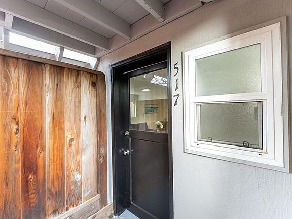 Studio Apartment, Separate entrance