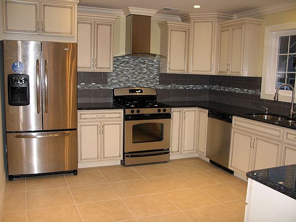 STAINLESS STEEL APPLIANCES
