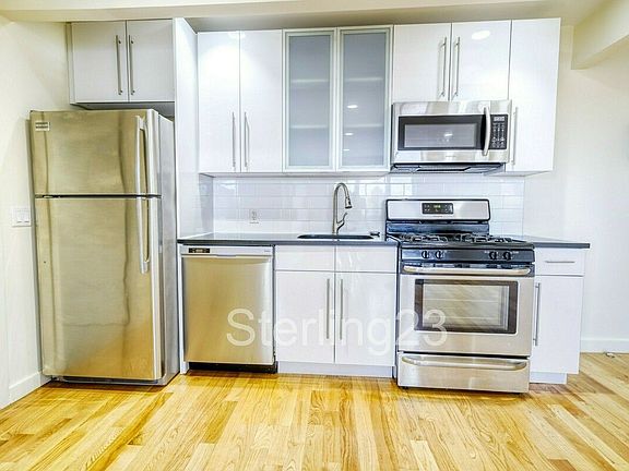 3rd image of 2315 Astoria Blvd APT 4B