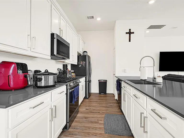 12978 Rio Mariano Ln — Photo 10