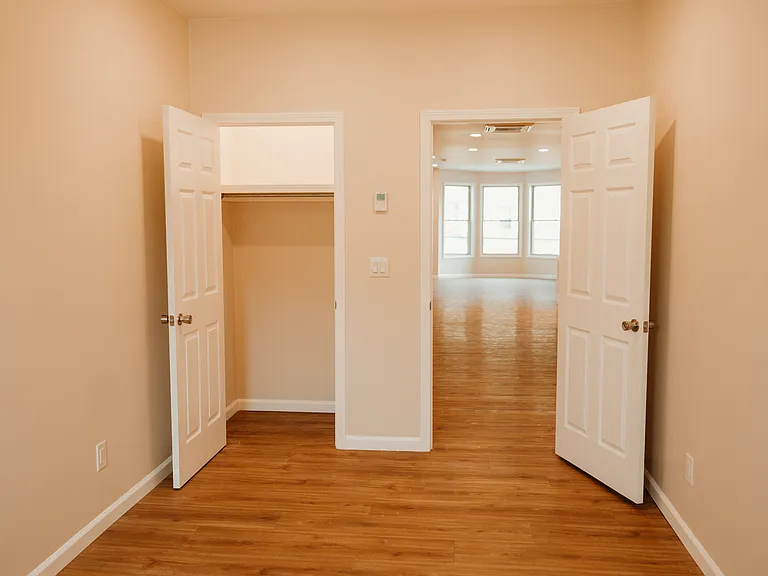 212 Main St #2 — Photo 15
