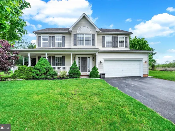 1191 Shadowbrooke Dr, Dover, PA 17315