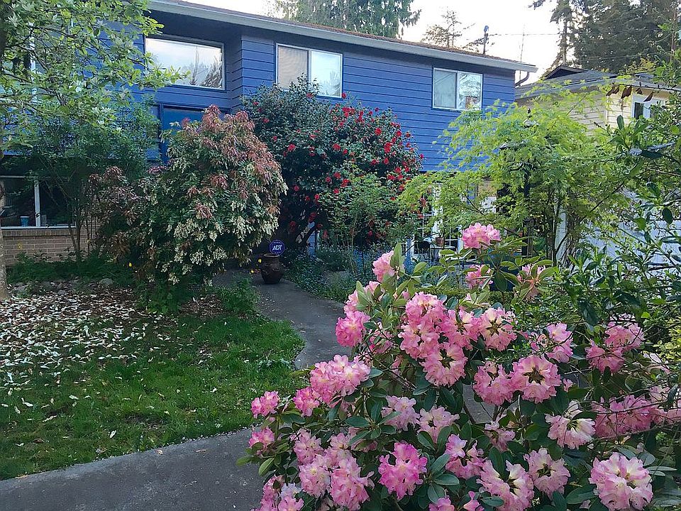 1st image of 20616 18th Ave W