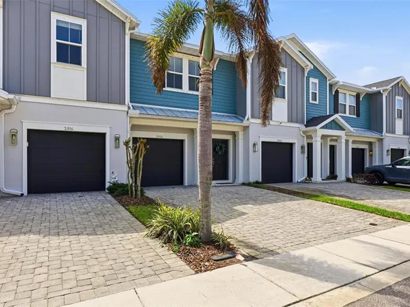 2818 Grand Kemerton Pl, Tampa, FL 33618